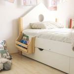 Помощна висяща етажерка за легло