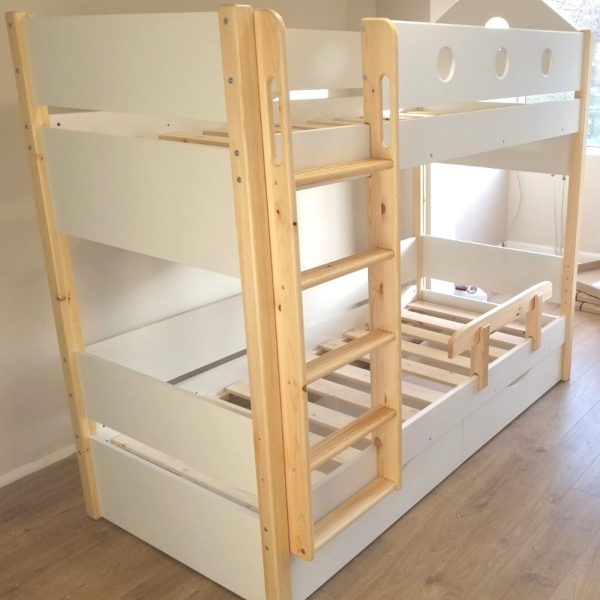 bunk bed with safety barier