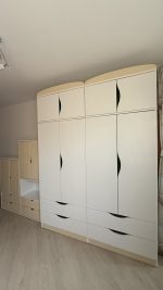 модул 5 и модул 10 бяло и бежово