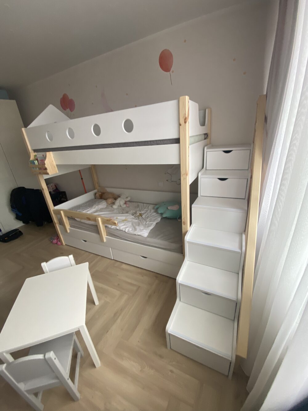 double bed with module stairs