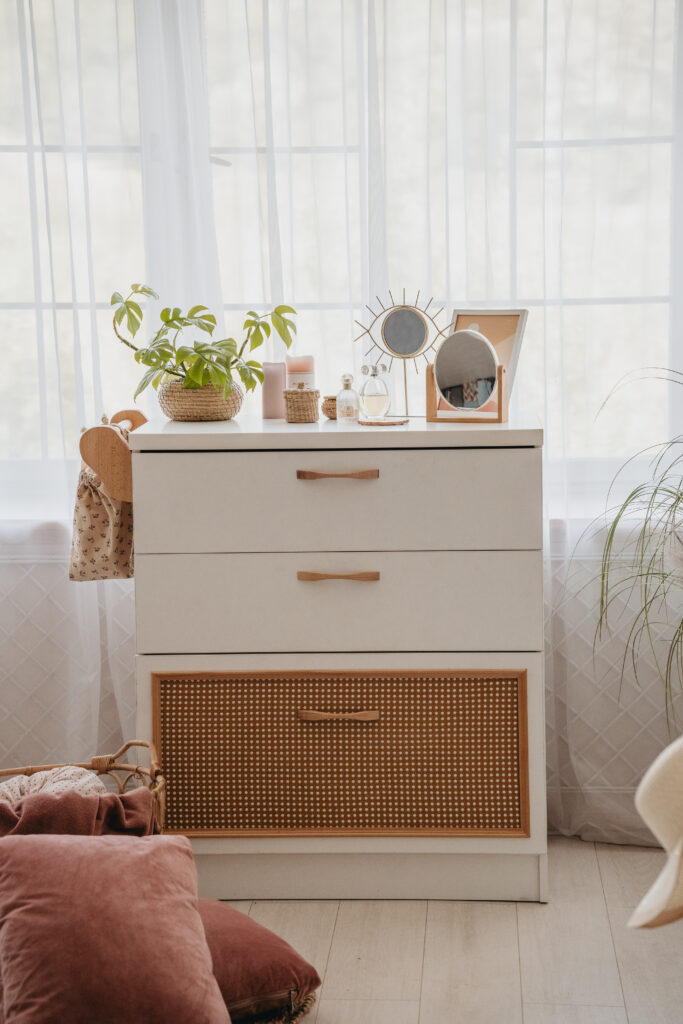 boho dresser white, massive wood and rattan 3 drawers